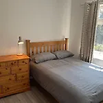 Graveney House -Sleeps 8 - London Zone 3