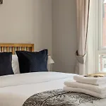 Stylish 3Br Home By Clapham Common With Parking