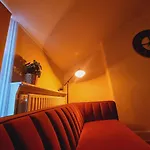 Cosy 2Br Flat In West Hampstead London