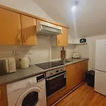 Cosy 2Br Flat In West Hampstead London