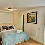 Studio Close To Excel Centre