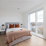 Vesto Lewisham