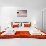 Modern Canary Wharf Apt - Cozy Super King Bed