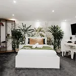 Regents Street\'S Superb Studios!