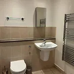 Luxury One Bedroom Apartment In Paddington With Concierge And Security