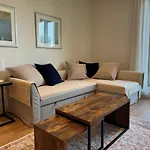 Luxury One Bedroom Apartment In Paddington With Concierge And Security