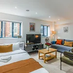 Peaceful 1Br In London Ariana Apartments Stay
