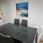 Beautiful Flat With A Garden In Marylebone