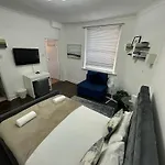 Cosy Studio Near Hyde Park