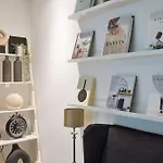 Boutique Luxury Apartment - Tube Access - Zone 1