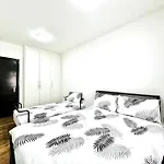 Apartment In East Ham, London