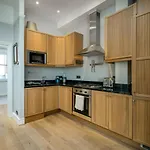 Captivating Flat In Fulham