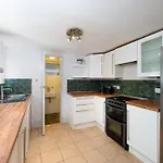 Great Value London Apartment With Garden In Tufnell Park Near Emirates Stadium And 10 Mins To Kings Cross