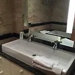Lve - Knightsbridge Apartments