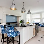 Veeve - Pastel Chelsea