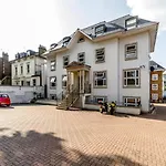 Windsor Holiday Apartments