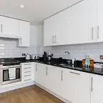 2 Bed Apartment Eagle Court