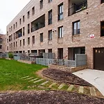 The Shalfleet Drive Apartment