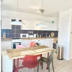 Amazing View 2 bedrooms 20mn from the center