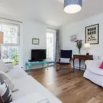 Veeve 3 Bed Flat With Parking Walford Road Stoke Newington