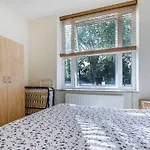 Windsor Holiday Apartments