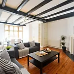 Luxury 3 Bedrooms Mews House In South Kensington