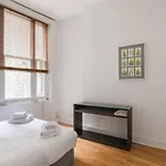 2Br Spacious Flat In West Kensington Fits 6!