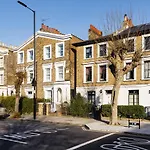 Vintage Hackney Home Close To Victoria Park