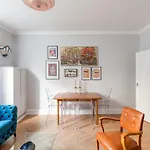 The Lempicka 2 Bedroom Flat And Garden In Notting Hill