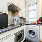 Trendy Covent Garden Apartment
