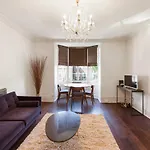 Elegant, Airy 2 Bedroom Flat In Paddington