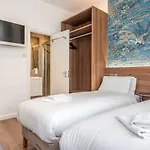 Queens Drive Hotel