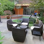 Romantic Bungalow In Notting Hill