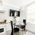 AI Deluxe Apartments