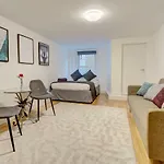 Luxury Finchley Rd Apartments