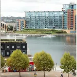 Luxury Apartment With River View, Gym And Parking