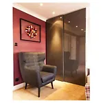 York Shell Studio Apartment