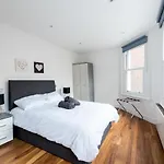 Gorgeous Apartment By Hyde Park