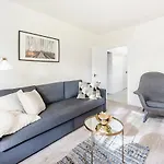 Cs Apartments Bayswater