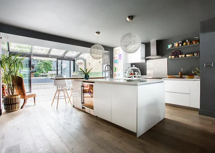 Carlingford Road III By Onefinestay