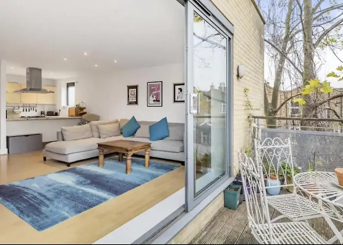 Spacious, Bright And Modern Flat In Holloway
