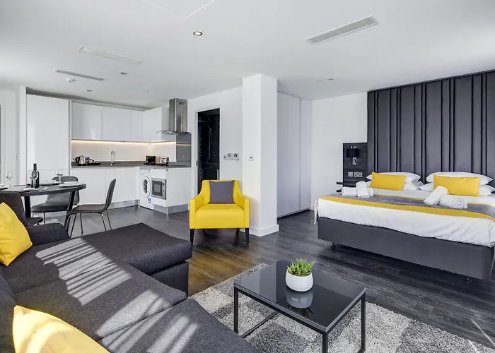 Dockside Apartments At Excel