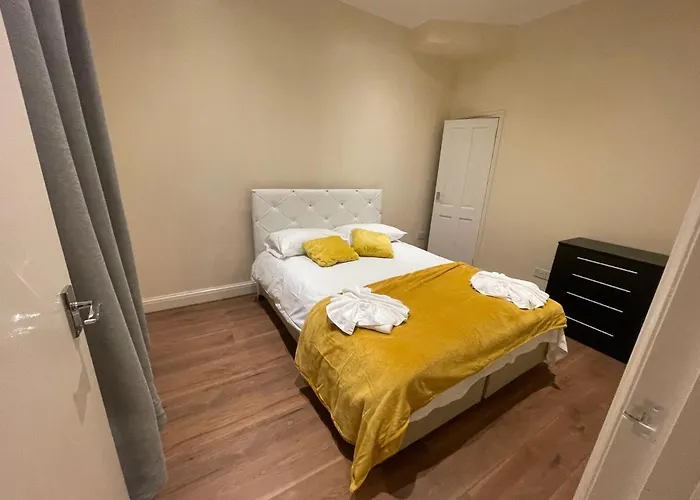 Camden SUITES