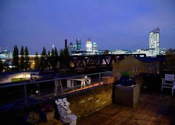 Large Shoreditch 2Dbl Bed Loft Apt