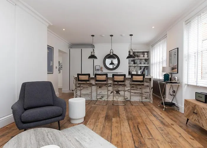Stylish 2 Bedroom Apartment Near Oxford Street