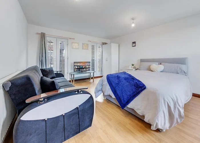 Cozy 1 Bed/Sleep 3/ London