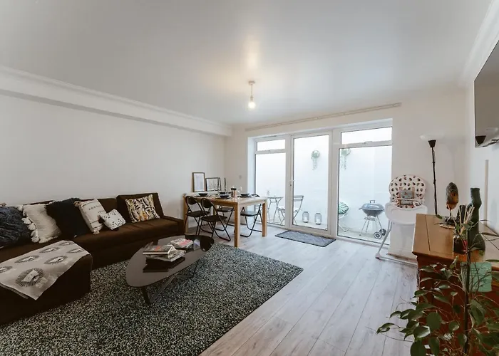 Hipster 2 double bedroom in Hackney