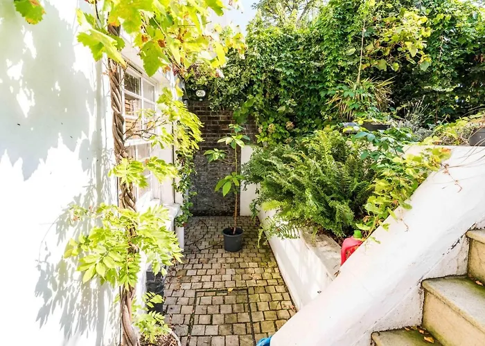 Charming 2 Bedroom Apartment In Kentish Town