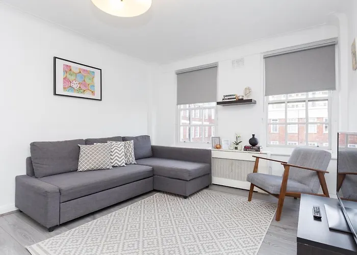Chic Marble Arch Apartment