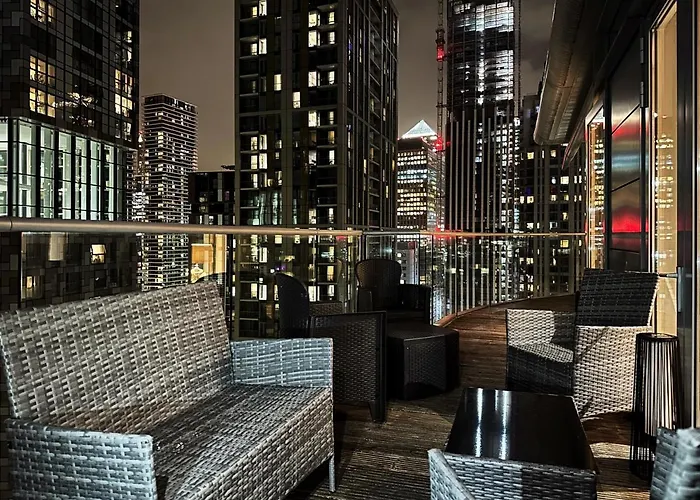 Stylish Apartment In Canary Wharf